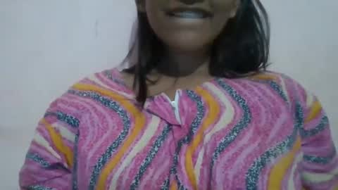 Snapshot of imlovelyrose chatting on March 3, 5:26 pm ROSE online show from March 3, 5:26 pm