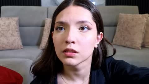 Karen  online show from December 18, 7:51 pm