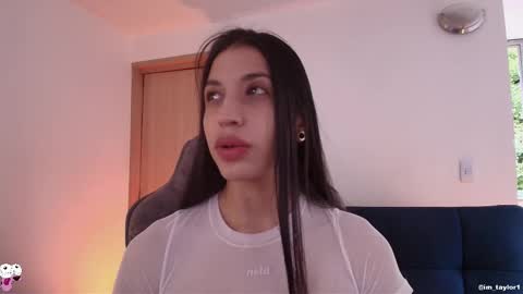 TAYLOR  online show from November 17, 8:20 pm