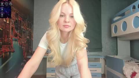 Masha online show from April 22, 8:39 pm