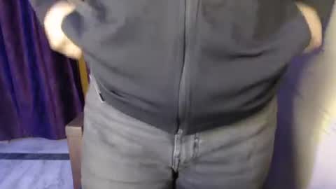 Nia online show from November 15, 12:11 am