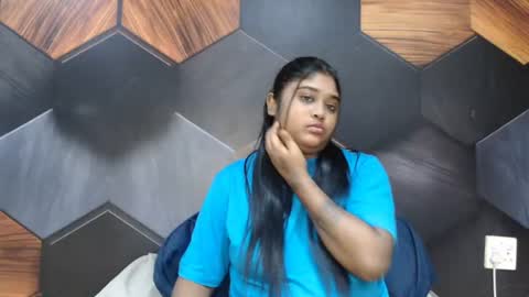 Melz online show from July 6, 7:35 am