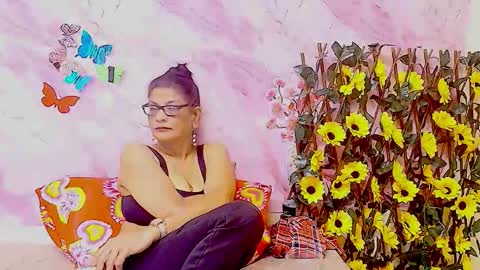 Femiez online show from December 4, 6:37 am