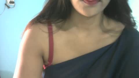 Snapshot of indiananu23 chatting on December 20, 6:19 am indiananu23 online show from December 20, 6:19 am