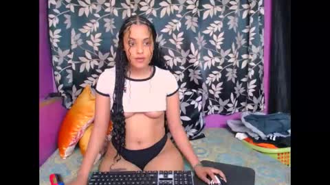 Snapshot of indianmaxine07 chatting on September 23, 5:11 pm indianmaxine07 online show from September 23, 5:11 pm