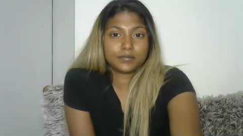 indianqtpie6 online show from October 13, 6:10 pm