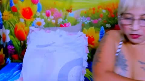 indianroxy27 online show from June 30, 6:07 pm