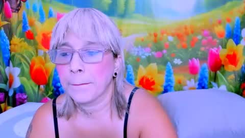 indianroxy27 online show from June 28, 12:34 pm