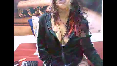 indiansexyass4u2luv online show from February 11, 6:11 pm