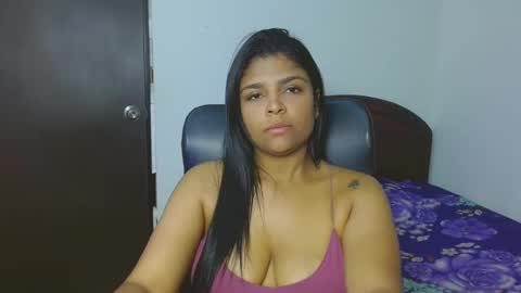 Aleja vallejo online show from January 11, 4:48 am