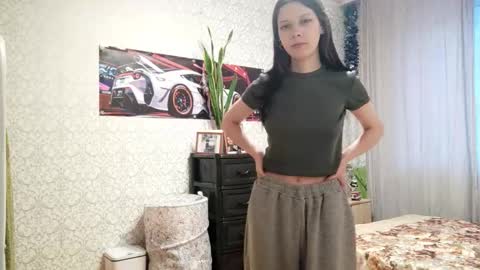 Snapshot of ingeborgalexanian chatting on October 12, 11:34 am Emma online show from October 12, 11:34 am