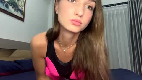 Vicki FANSLY ---   online show from January 7, 7:17 pm