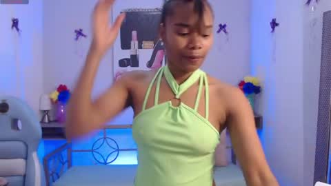 ingrid03_taffur online show from July 14, 6:45 pm