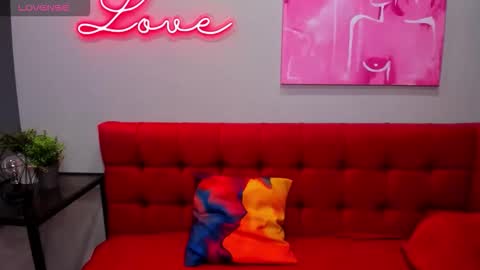 Inna online show from November 27, 8:50 am