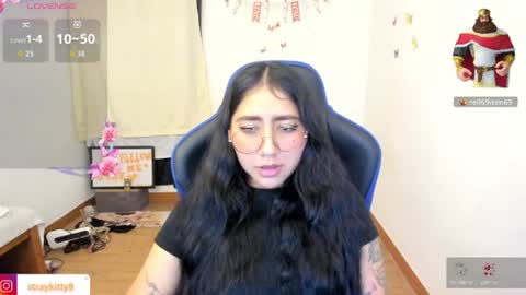 Luna        online show from June 23, 3:26 am