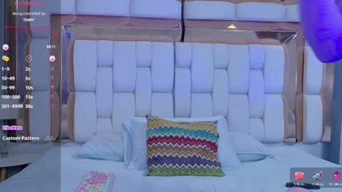 innocenthazel online show from September 30, 3:01 am