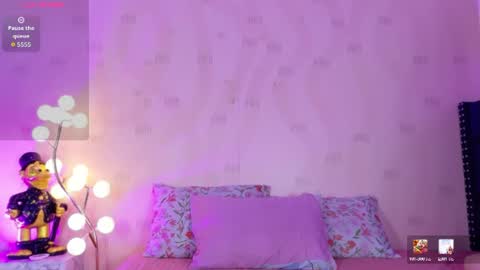 innocenthazel online show from June 23, 2:53 am