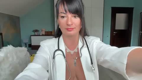 iracherrynow online show from July 20, 7:00 am