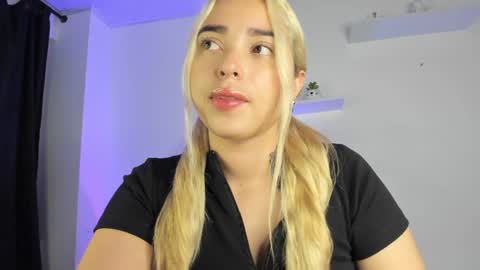 iris online show from February 8, 11:01 am