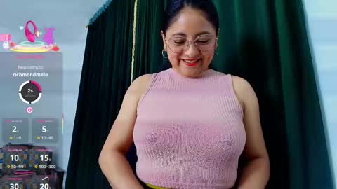 Snapshot of iris_blue_ chatting on October 17, 7:39 pm Iris online show from October 17, 7:39 pm