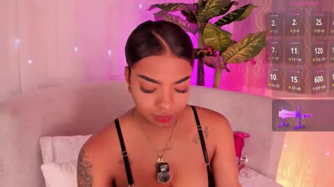 Snapshot of iris_hott1 chatting on October 2, 3:11 am iris online show from October 2, 3:11 am