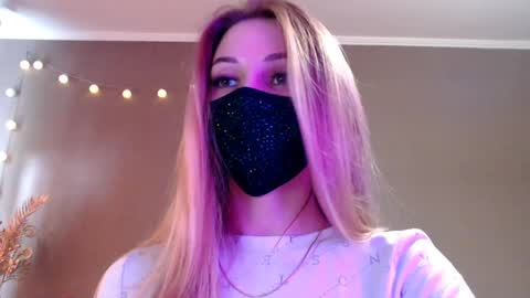 Lily online show from May 2, 2:42 pm