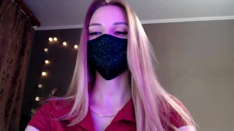 Lily online show from April 29, 5:51 pm