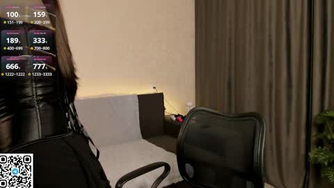iris on cam online show from April 27, 6:05 pm