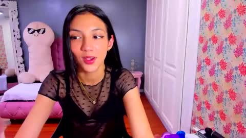 Iris online show from February 12, 6:19 pm