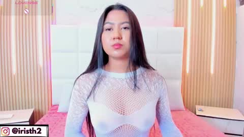 Snapshot of iris_thompson chatting on October 13, 11:40 pm Iris online show from October 13, 11:40 pm