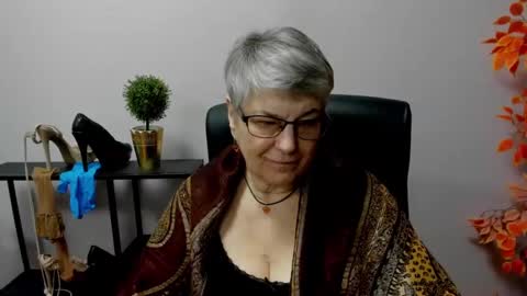 I R I S online show from February 26, 8:39 am