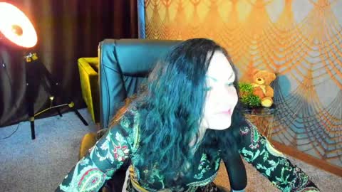 Iris online show from May 12, 5:59 am