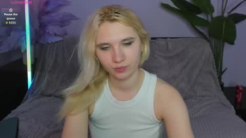 Iron Adele online show from April 9, 6:19 am