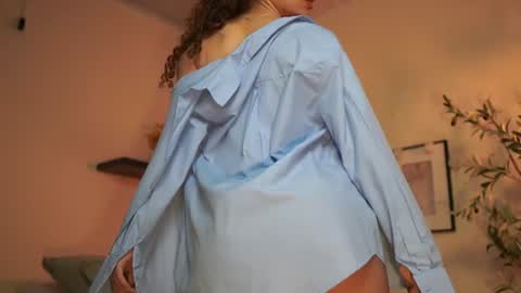 isa_____ online show from July 2, 3:23 am