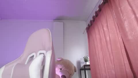 Isabella  online show from December 2, 11:12 am