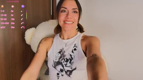 Isabella Laurentt  online show from March 11, 3:58 am