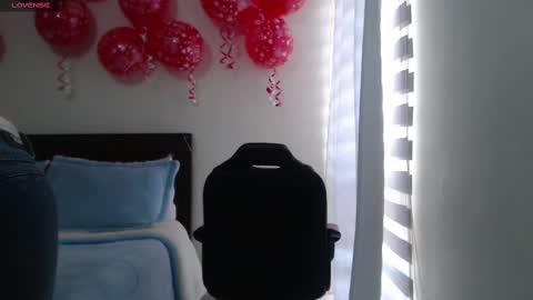 Snapshot of isabeel_sofia01 chatting on February 11, 5:40 pm Isabeel Sofia online show from February 11, 5:40 pm