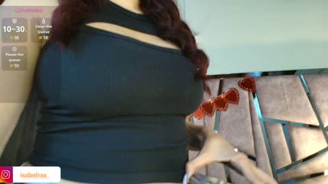 Snapshot of isabel_roux chatting on February 26, 1:46 am Isabel online show from February 26, 1:46 am
