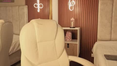 isabela  online show from March 6, 12:11 pm