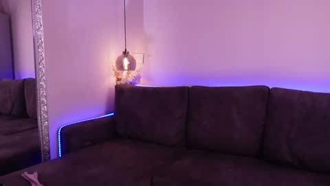 Isabela online show from July 9, 12:07 pm