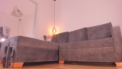 Isabela online show from September 28, 11:59 am