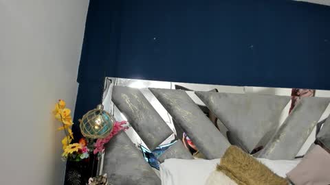 Mommy Isa online show from January 6, 5:00 am