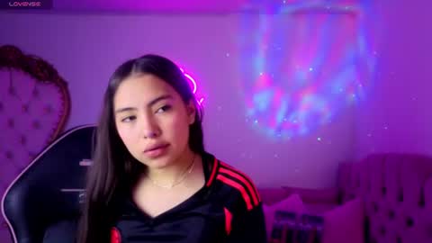 ISABELA  online show from June 23, 12:03 pm