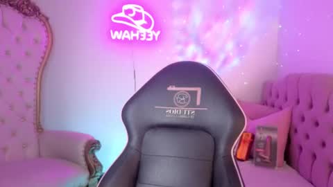 ISABELA  online show from June 26, 12:06 pm