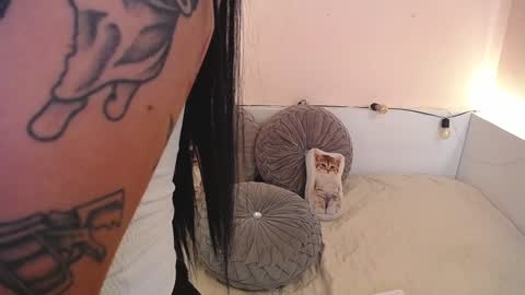 Snapshot of isabella__dark chatting on December 20, 9:28 pm online show from December 20, 9:28 pm