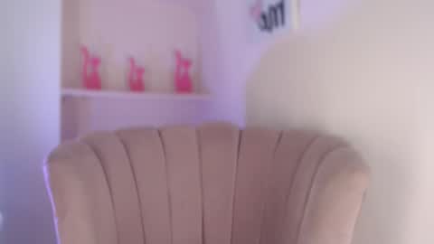 Snapshot of isabella__shine chatting on October 17, 4:10 pm Isa online show from October 17, 4:10 pm