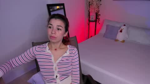 isabella online show from September 25, 5:55 pm