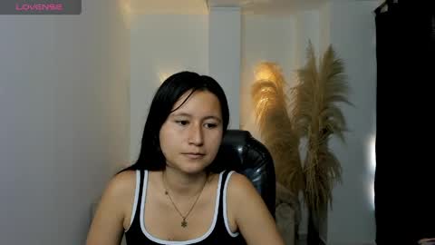 Isabella online show from April 22, 1:41 pm