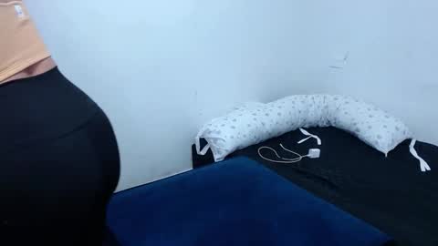  estefania online show from March 5, 2:57 pm