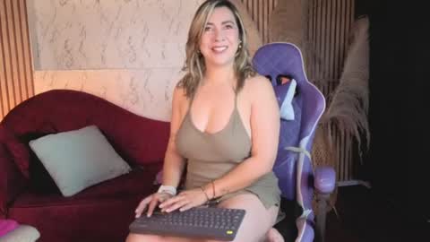  online show from July 29, 10:26 am